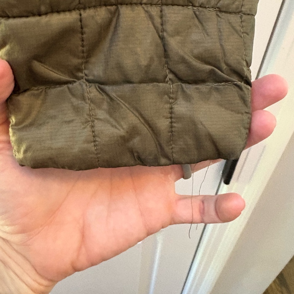 The North Face Women's Green Quilted Puffer Jacket - Picture 4 of 4